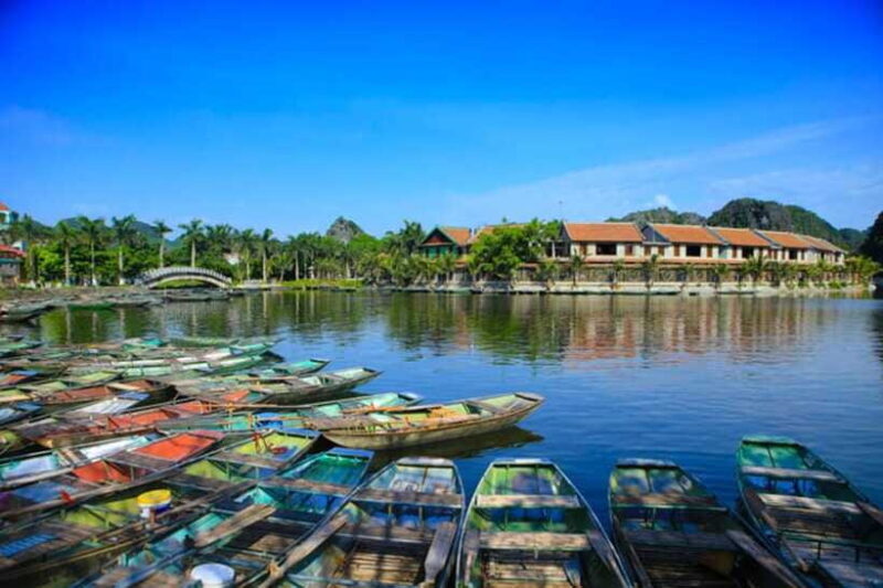 From Hanoi: Hoa lu - Trang an-Mua Cave with Buffet Lunch - Exploring Trang An: A UNESCO World Heritage Wonder