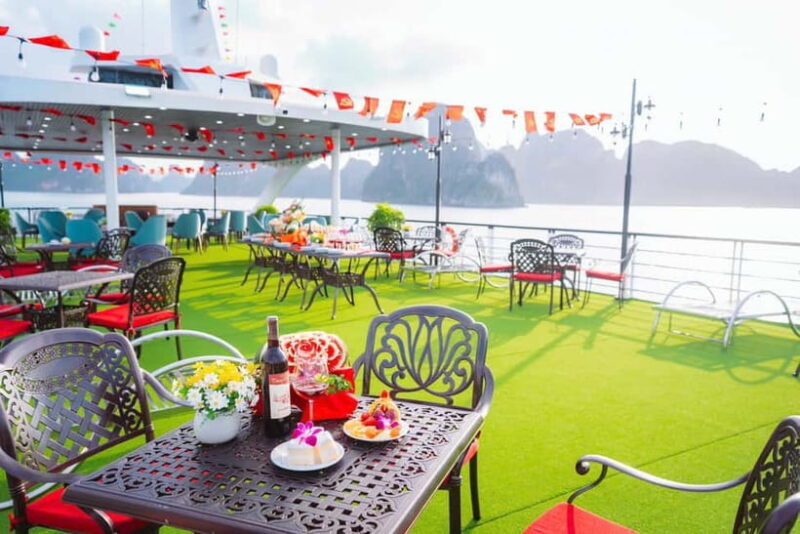 From Hanoi: Luxury Cruise Ha Long Bay Day Trip| Private Tour - An Introduction to the Experience