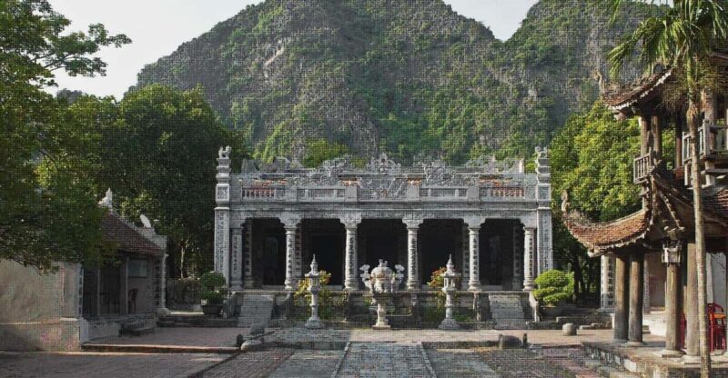From Hanoi: Ninh Binh 2-Day Tour with Hoa Lu and Tam Coc - A Deep Dive into the Ninh Binh Experience