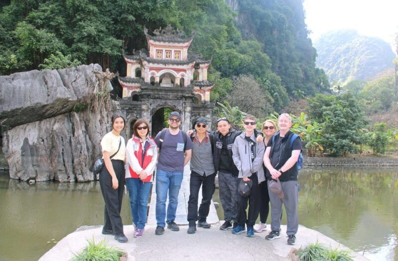 From Hanoi: Ninh Binh, Hoa Lu, Tam Coc and Mua cave - Key Points