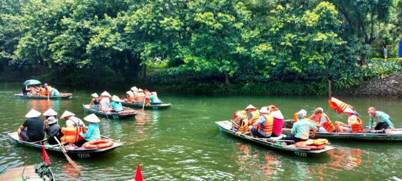 From Hanoi: Ninh Binh, Hoa Lu, Tam Coc boat trip & Mua cave - An Introduction to the Tour