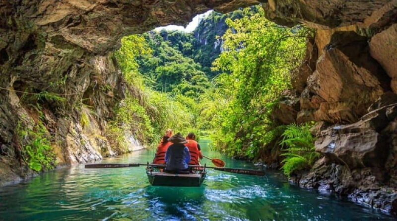 From Hanoi: Trang An, Hoa Lu & Mua Cave Full-Day Luxury Tour - Analyzing the Tour’s Value