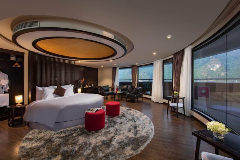 From Hanoi: Visit Ha Long Bay 3 Days With A 5-Star Cruise - An Engaging Journey Through Ha Long Bay: What to Expect