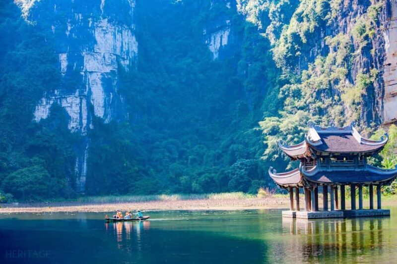 From Hanoi: Visit Hoa Lu & Trang An or Tam Coc & Mua Caves - Climbing Hang Mua: The Panoramic Reward