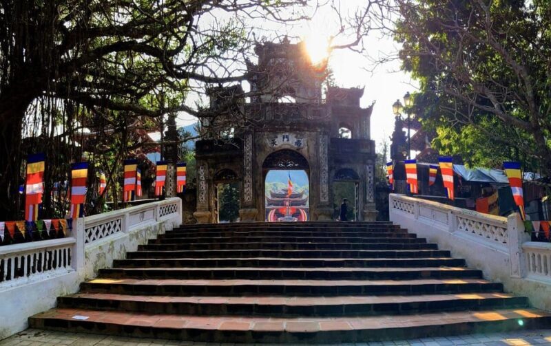 From Hanoi Visit Perfume Pagoda With A Group Or Private Tour - Exploring the Perfume Pagoda: An Authentic Day Trip from Hanoi