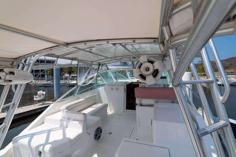 From Huatulco: Luxury yacht sportfishing - What to Expect During the Day