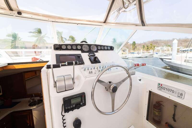 From Huatulco: Luxury yacht sportfishing - Authentic Experiences and Authentic Guides