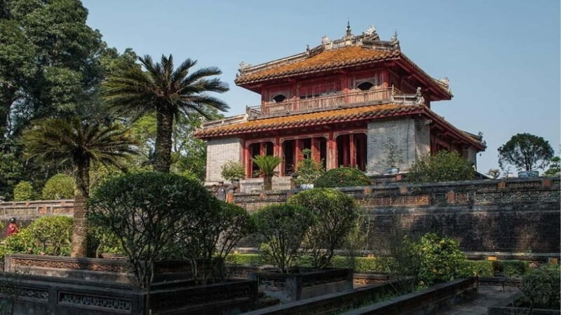 FROM HUE : HUE CITY TOUR AND DRAGON BOAT TRIP - Historic Sites and Markets: The Heart of Hue