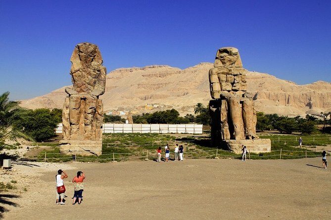 From Hurghada: Day Trip to visit Luxor and Valley of the Kings - Visiting the Temple of Karnak