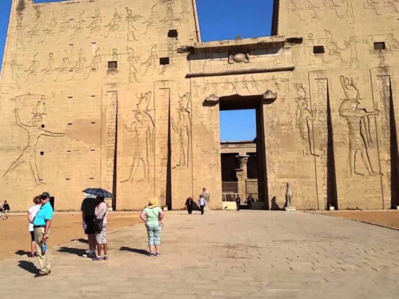 From Hurghada to Luxor Private Day Tour - What Makes This Tour Stand Out?