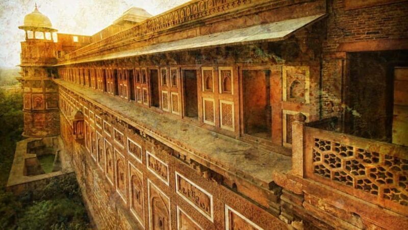 From Hyderabad: 2 Day Taj mahal Tour with Flights & 5* Hotel - FAQ