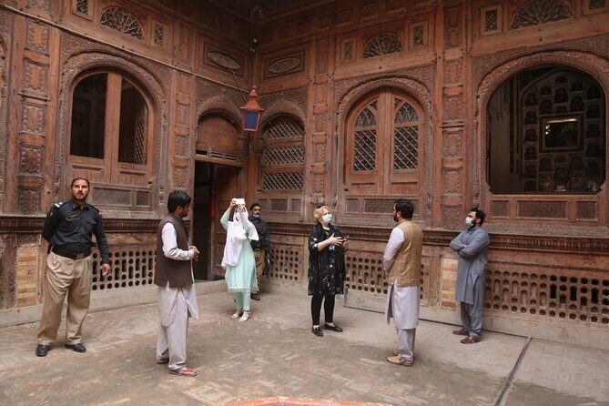 From Islamabad: Full Day Historical Peshawar Guided City Tour - Exploring Peshawar’s Historic Core