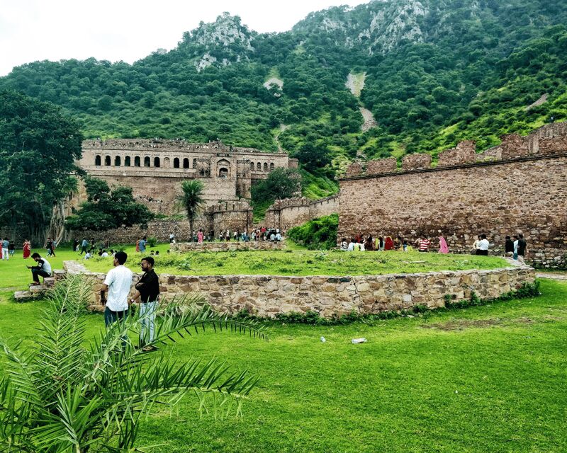 From Jaipur: Day Trip to Chand Baori and Bhangarh Fort - FAQ
