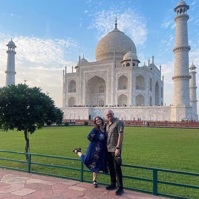 From Jaipur: Private Taj Mahal & Agra Day Trip with 5* Lunch - Lunch: A Five-Star Break