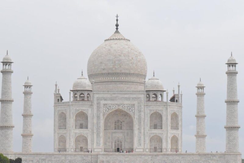 From Jaipur: Private Taj Mahal Sunrise & Agra Fort Tour - Guides and Experience
