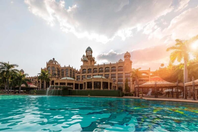 From Johannesburg: Sun City Resort Day Tour - The Palace of the Lost City
