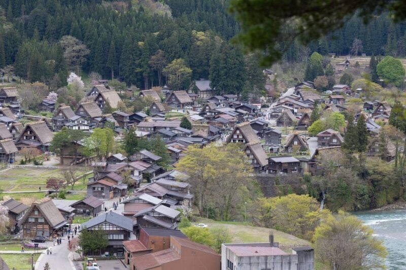 From Kanazawa/Toyama: Shirakawago and Takayama Day Tour - Authentic, Enriching, and Enjoyable
