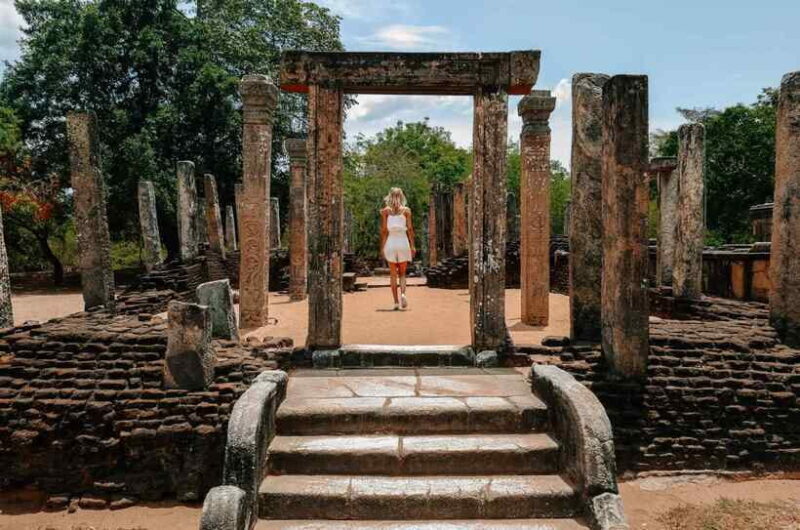 From Kandy : Polannaruwa ancient city with Farmers Lunch - The Itinerary in Detail