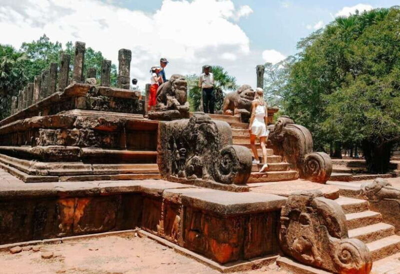 From Kandy : Polannaruwa ancient city with Farmers Lunch - Practical Tips for Travelers