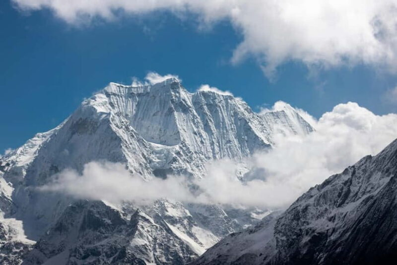 From Kathmandu: Manaslu Circuit Trek with Larkya La Pass - An In-Depth Look at the Manaslu Circuit Trek