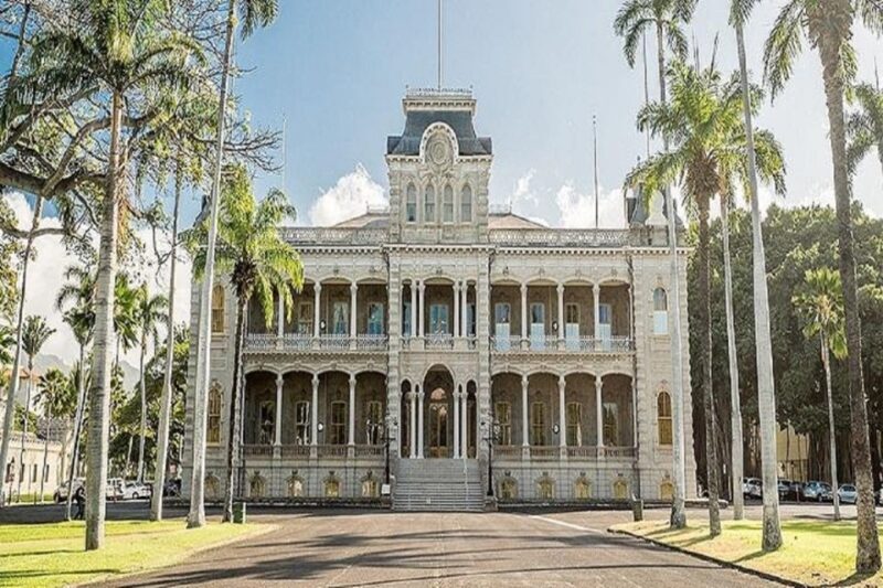 From Kauai: USS Arizona Memorial and Honolulu City Tour - Who Should Consider This Tour?
