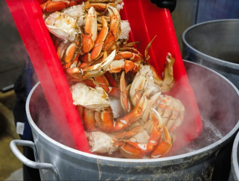 From Ketchikan: Crab Feast Lunch at World Famous Lodge - Key Points