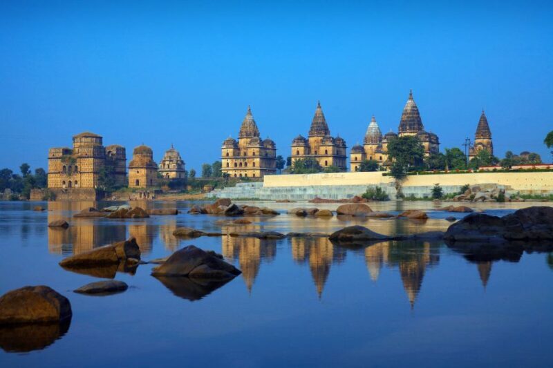From Khajuraho: Orccha Fortress Guided Day Trip - Orchha Fortress Complex Overview