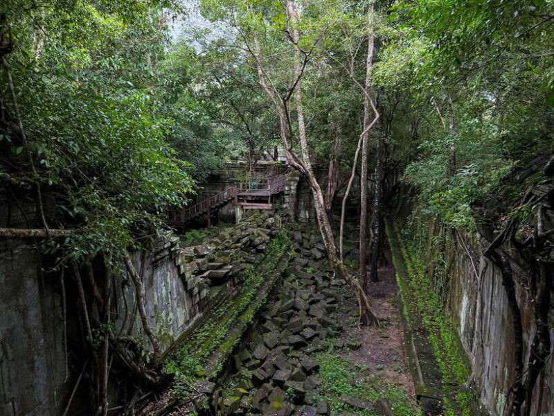 From Koh Ker: Full-Day Private Tour of Cambodian Temples - Key Points