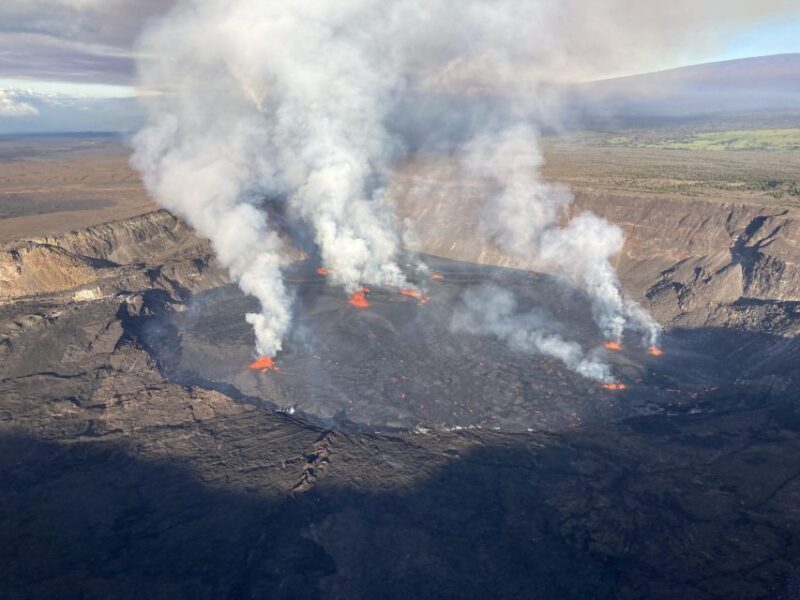 From Kona: Volcano & Waterfall Tour, Small Group - Key Points