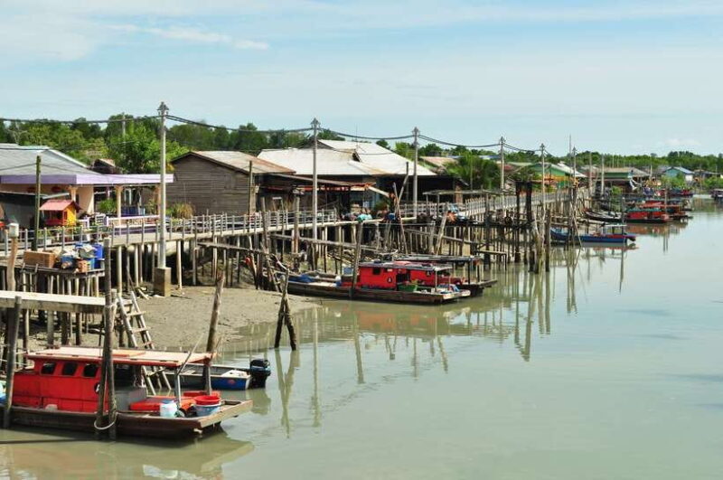 From Kuala Lumpur: Crab Island Tour with Seafood Lunch - The Sum Up