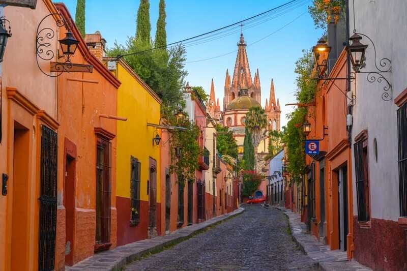 From Leon: San Miguel de Allende Day Trip - The Experience: Pros and Cons