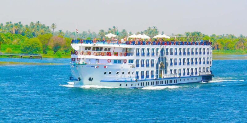 From Luxor: 3-Night Nile Cruise to Aswan and Hot Air Balloon - Who Should Consider This Tour?