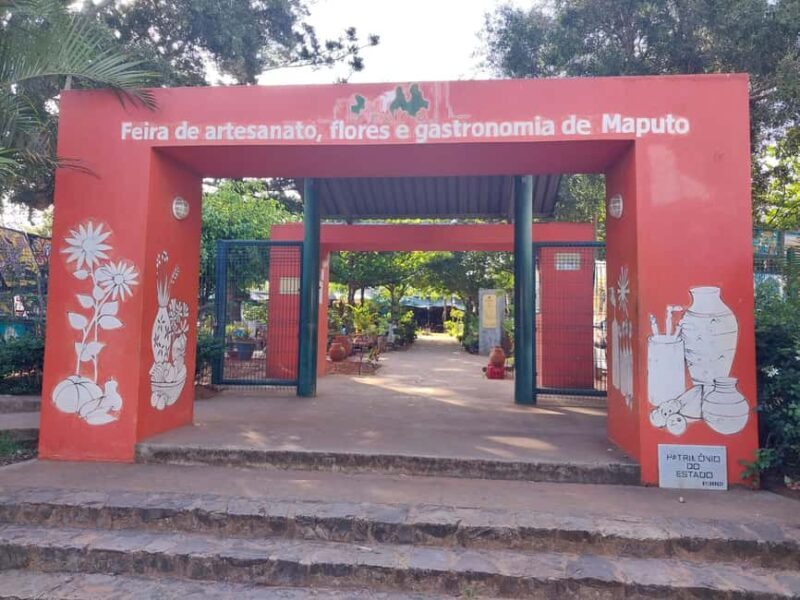 From Malelane: Mozambique Day Tour - An Authentic Day in Maputo: What You Can Expect