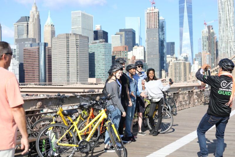 From Manhattan: 2-Hour Brooklyn Bridge Sightseeing Bike Tour - How the Tour Unfolds