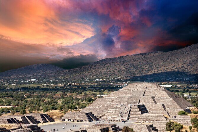 From Mexico City Private Day Trip to Teotihuacán Pyramids - The Journey Begins: Pickup and Transportation