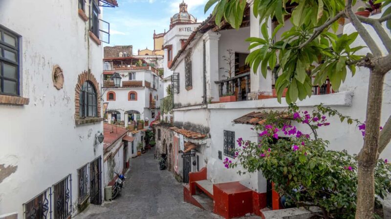 From Mexico City: Private Tour of Cuernavaca, Taxco, and the Pre-Hispanic Mine of Taxco - Who Should Consider This Tour?