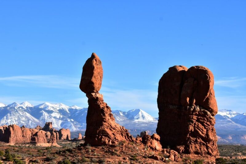 From Moab: Arches National Park 4x4 Drive and Hiking Tour - Who Should Consider This Tour?