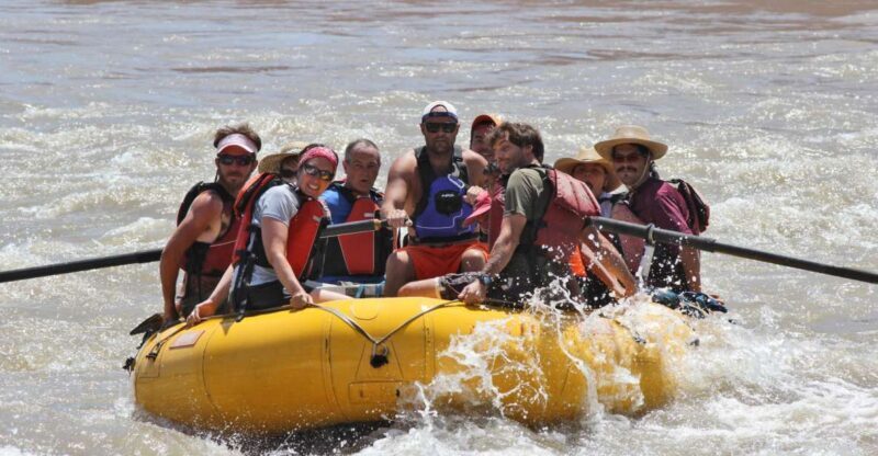 From Moab: Canyonlands 4x4 Drive and Colorado River Rafting - An In-Depth Look at the Tour Experience