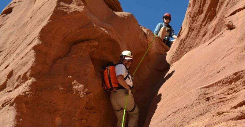 From Moab or Hanksville: North Wash Slot Canyon Experience - What to Bring and Wear