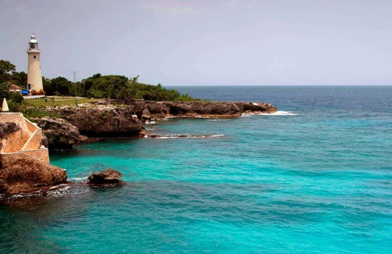 From Montego Bay: Negril Beach & Rick's Cafe Sunset Day Trip - Authentic Experiences and Local Flavor