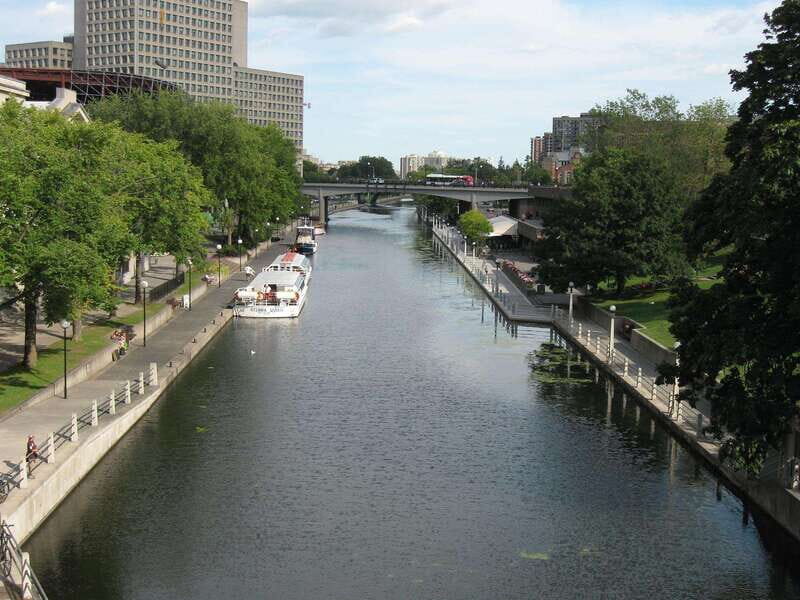 From Montreal: Ottawa with Private Guide and Pickup - Why This Tour Works for You