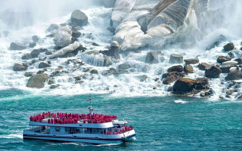 From Montreal: Toronto, Niagara Falls & 1000 Islands Tour - Who Is This Tour Best For?