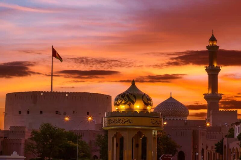 From Muscat: Nizwa Guided Tour with Optional Overnight Stay - Discover Nizwa’s Evening Magic: A Guided Tour from Muscat