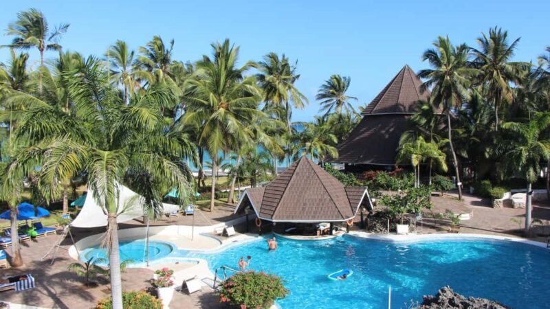 From Nairobi: 3Days 2 Nights Diani Beach Safari Holiday - Comfortable and Convenient Transport