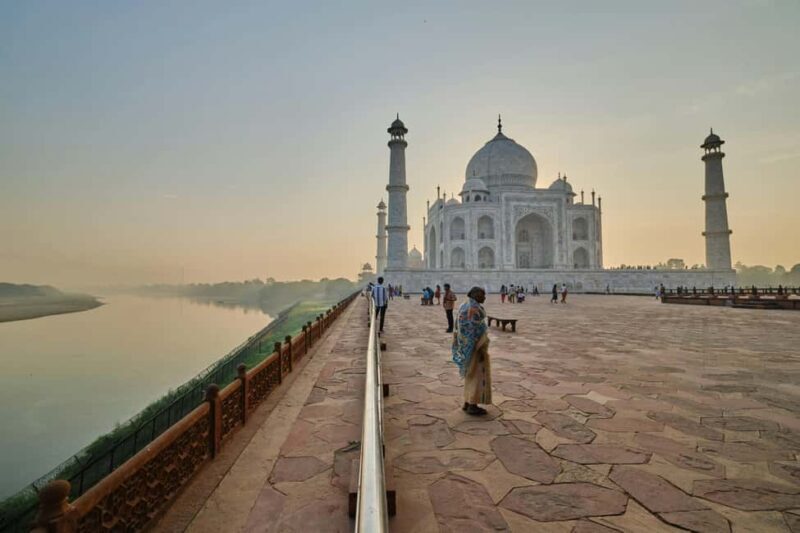From New Delhi: Private Layover Taj Mahal Day Tour by AC Car - The Experience in Detail