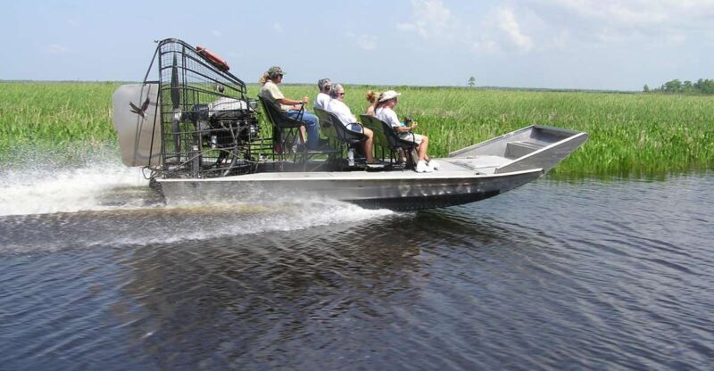 From New Orleans: Swamp Airboat, 2 Plantation Tours & Lunch - FAQs