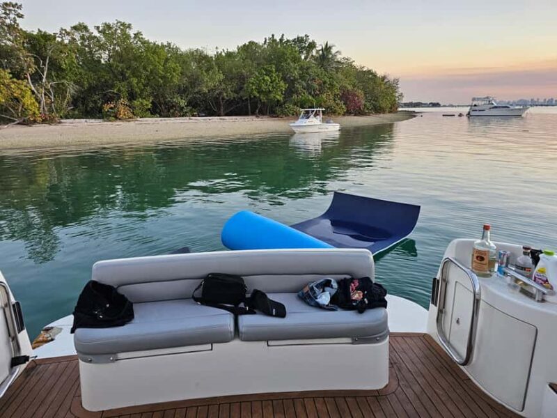 From North Bay Village: Private Boat Party with Champagne - FAQ