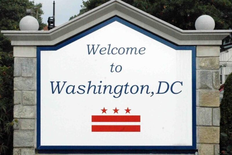 From NYC: Guided Day Trip to Washington DC by Van or Bus - The National Mall: Monuments and Museums