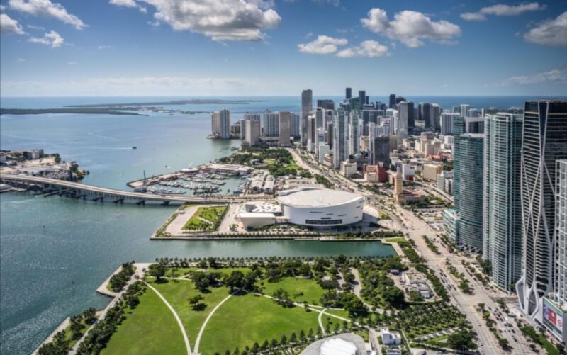 From Pembroke Pines: Helicopter Tour Over Miami - Key Points