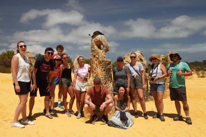 From Perth: Pinnacles Sunset and Stargazing Tour with Dinner - An In-Depth Review of the Pinnacles Sunset and Stargazing Tour